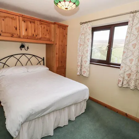 Woodside 5, * Pooley Bridge